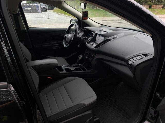 Черный Форд Эскейп, объемом двигателя 2.5 л и пробегом 61 тыс. км за 12990 $, фото 11 на Automoto.ua