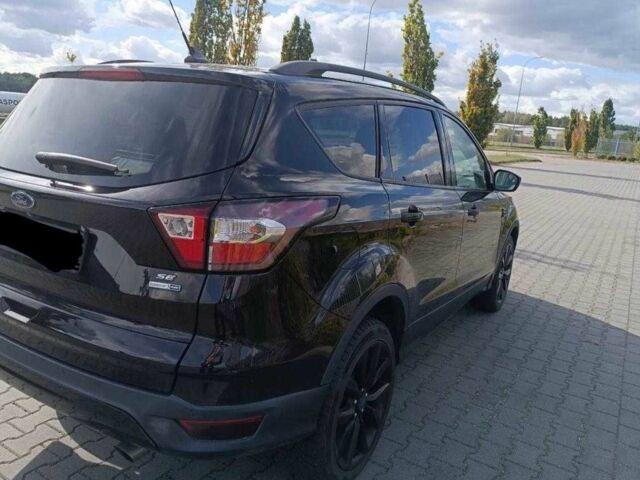 Черный Форд Эскейп, объемом двигателя 1.5 л и пробегом 99 тыс. км за 8300 $, фото 4 на Automoto.ua
