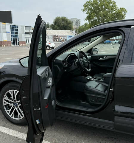 Чорний Форд Ескейп, об'ємом двигуна 1.5 л та пробігом 62 тис. км за 17800 $, фото 4 на Automoto.ua