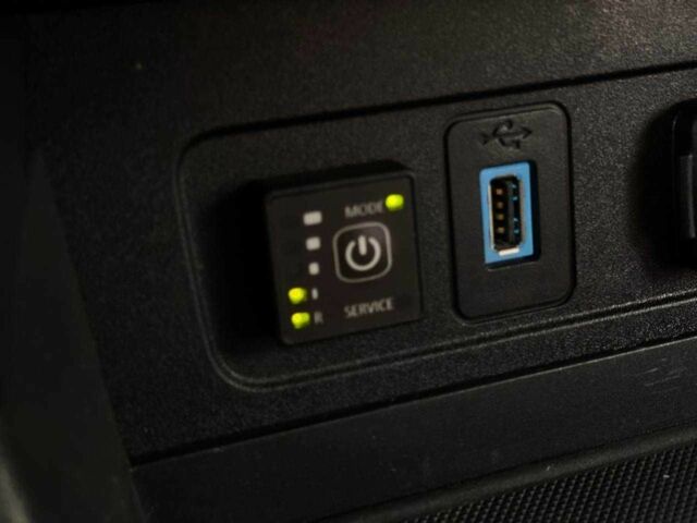 Черный Форд Эскейп, объемом двигателя 2.5 л и пробегом 61 тыс. км за 12990 $, фото 21 на Automoto.ua