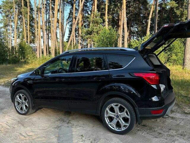 Черный Форд Эскейп, объемом двигателя 2 л и пробегом 126 тыс. км за 15000 $, фото 15 на Automoto.ua