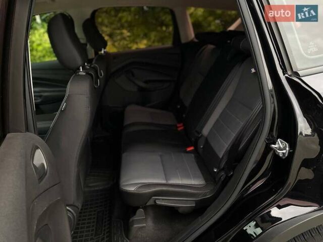 Черный Форд Эскейп, объемом двигателя 2.49 л и пробегом 61 тыс. км за 13490 $, фото 14 на Automoto.ua