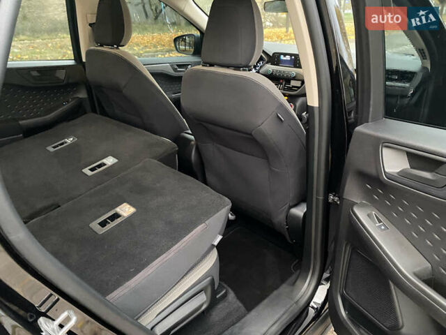 Форд Эскейп 2019 в Киеве на Automoto.ua Черный Форд Эскейп, объемом двигателя 1.5 л и пробегом 184 тыс. км за 16500 $, фото 24 на Automoto.ua