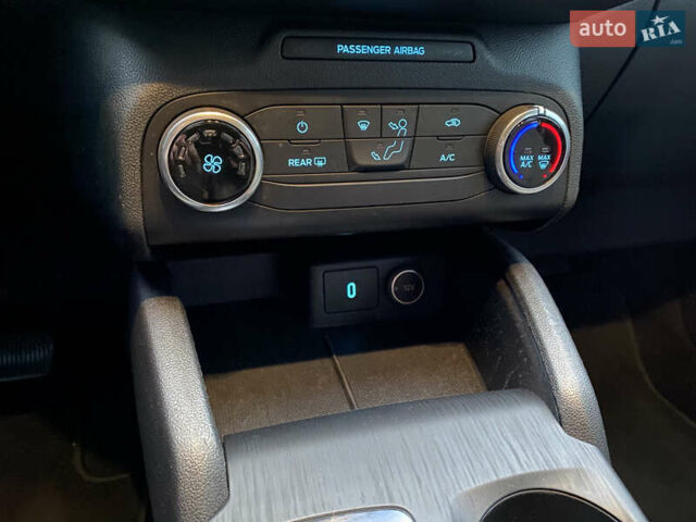 Форд Эскейп 2019 в Киеве на Automoto.ua Черный Форд Эскейп, объемом двигателя 1.5 л и пробегом 184 тыс. км за 16500 $, фото 28 на Automoto.ua