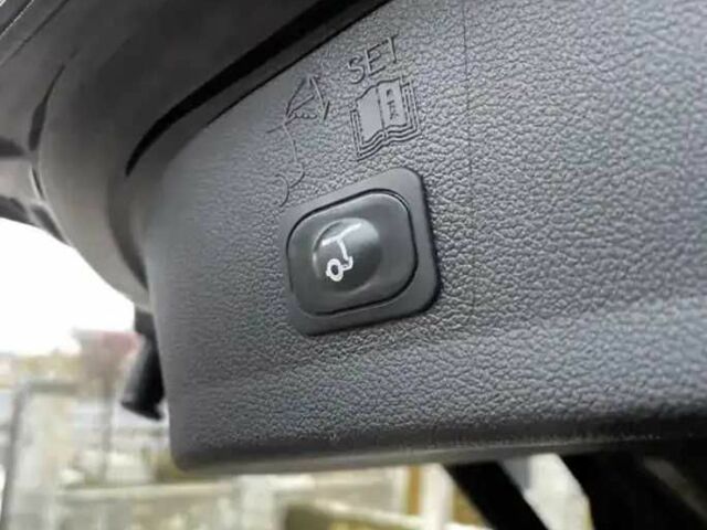 Черный Форд Эскейп, объемом двигателя 1.5 л и пробегом 115 тыс. км за 10200 $, фото 8 на Automoto.ua