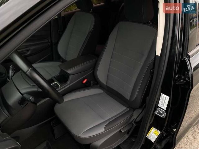 Черный Форд Эскейп, объемом двигателя 2.49 л и пробегом 61 тыс. км за 13490 $, фото 12 на Automoto.ua