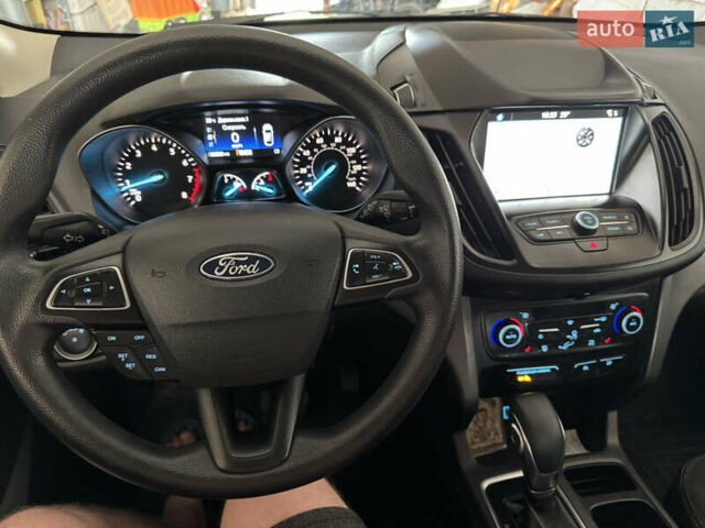 Черный Форд Эскейп, объемом двигателя 1.5 л и пробегом 51 тыс. км за 12000 $, фото 15 на Automoto.ua