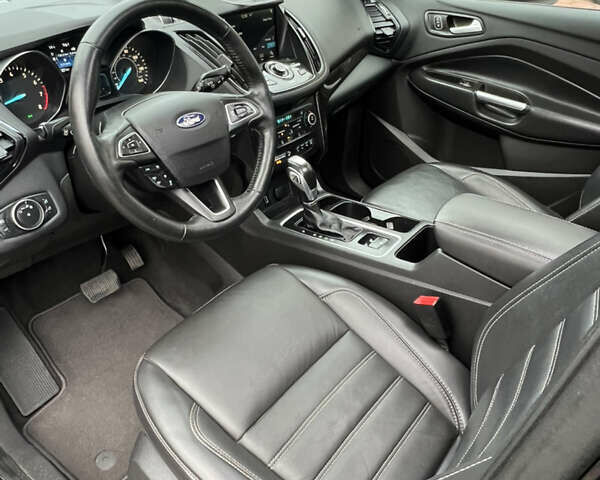 Чорний Форд Ескейп, об'ємом двигуна 2 л та пробігом 147 тис. км за 16900 $, фото 28 на Automoto.ua