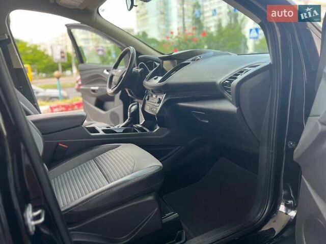 Черный Форд Эскейп, объемом двигателя 1.5 л и пробегом 84 тыс. км за 13900 $, фото 18 на Automoto.ua