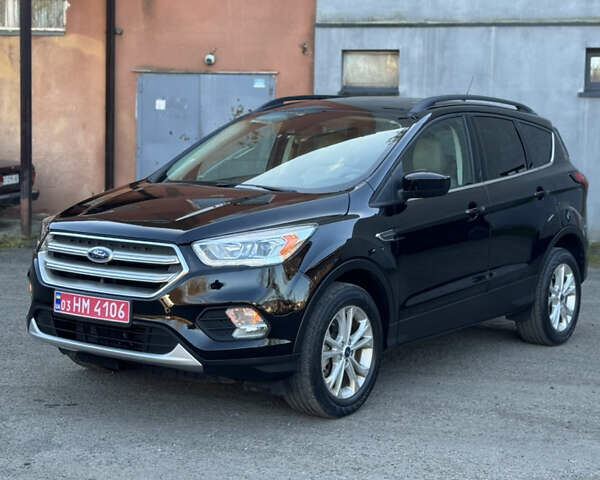 Чорний Форд Ескейп, об'ємом двигуна 1.5 л та пробігом 54 тис. км за 13799 $, фото 1 на Automoto.ua