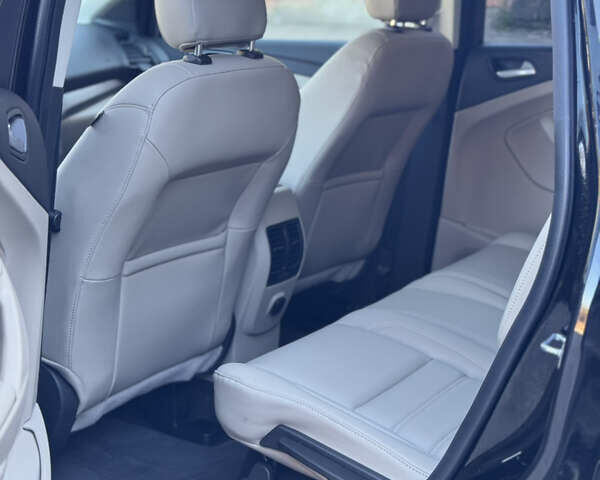 Чорний Форд Ескейп, об'ємом двигуна 1.5 л та пробігом 54 тис. км за 13799 $, фото 17 на Automoto.ua