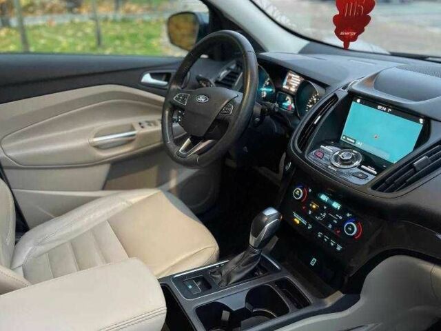 Чорний Форд Ескейп, об'ємом двигуна 1.6 л та пробігом 82 тис. км за 8300 $, фото 11 на Automoto.ua