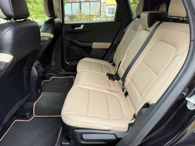 Черный Форд Эскейп, объемом двигателя 1.5 л и пробегом 90 тыс. км за 15000 $, фото 15 на Automoto.ua