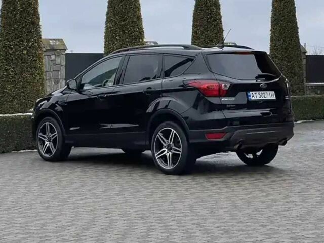 Черный Форд Эскейп, объемом двигателя 1.5 л и пробегом 115 тыс. км за 10200 $, фото 3 на Automoto.ua