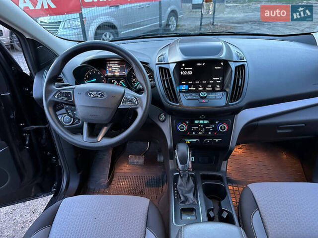 Чорний Форд Ескейп, об'ємом двигуна 1.5 л та пробігом 55 тис. км за 11700 $, фото 14 на Automoto.ua