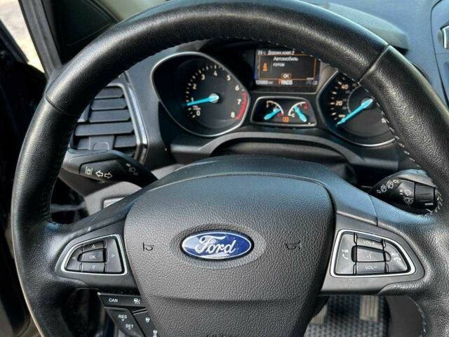 Черный Форд Эскейп, объемом двигателя 2 л и пробегом 126 тыс. км за 15000 $, фото 19 на Automoto.ua