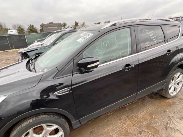 Черный Форд Эскейп, объемом двигателя 2 л и пробегом 115 тыс. км за 9900 $, фото 5 на Automoto.ua