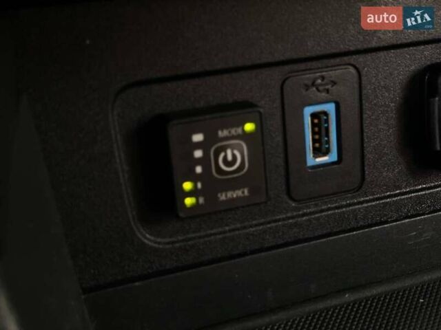 Черный Форд Эскейп, объемом двигателя 2.49 л и пробегом 61 тыс. км за 12990 $, фото 27 на Automoto.ua