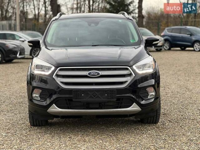 Черный Форд Эскейп, объемом двигателя 2 л и пробегом 137 тыс. км за 14999 $, фото 2 на Automoto.ua