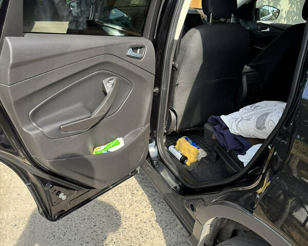 Черный Форд Эскейп, объемом двигателя 1.5 л и пробегом 51 тыс. км за 12000 $, фото 12 на Automoto.ua