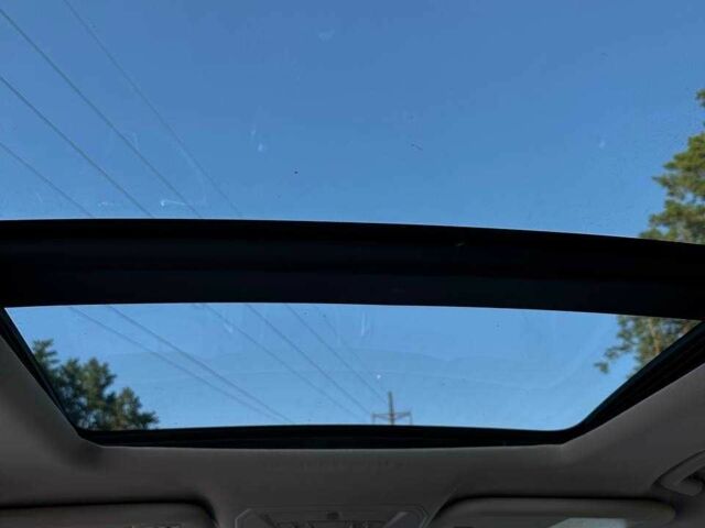 Черный Форд Эскейп, объемом двигателя 2 л и пробегом 126 тыс. км за 15000 $, фото 5 на Automoto.ua