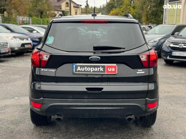 Чорний Форд Ескейп, об'ємом двигуна 1.5 л та пробігом 147 тис. км за 14390 $, фото 6 на Automoto.ua