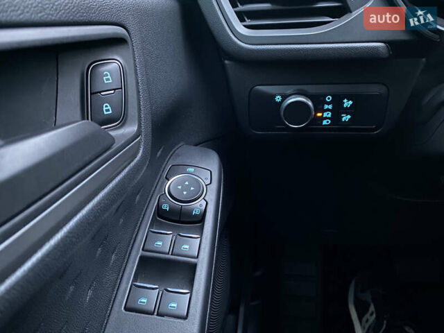 Форд Эскейп 2019 в Киеве на Automoto.ua Черный Форд Эскейп, объемом двигателя 1.5 л и пробегом 184 тыс. км за 16500 $, фото 32 на Automoto.ua
