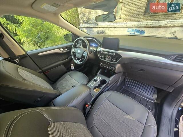 Черный Форд Эскейп, объемом двигателя 2.49 л и пробегом 115 тыс. км за 20000 $, фото 9 на Automoto.ua