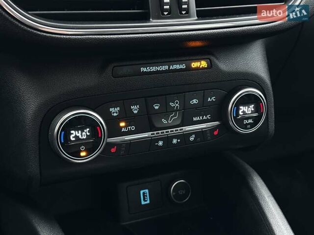 Черный Форд Эскейп, объемом двигателя 2.49 л и пробегом 119 тыс. км за 21799 $, фото 35 на Automoto.ua