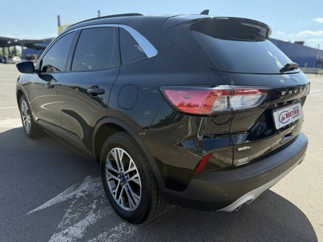 Чорний Форд Ескейп, об'ємом двигуна 1.5 л та пробігом 87 тис. км за 18900 $, фото 4 на Automoto.ua