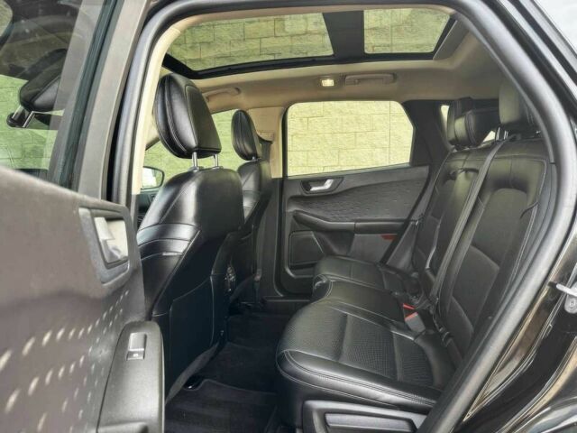 Черный Форд Эскейп, объемом двигателя 2.5 л и пробегом 38 тыс. км за 11000 $, фото 19 на Automoto.ua