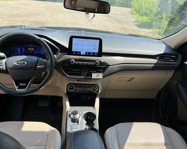 Черный Форд Эскейп, объемом двигателя 2.5 л и пробегом 136 тыс. км за 23000 $, фото 19 на Automoto.ua