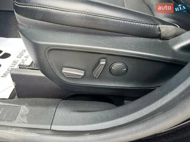 Черный Форд Эскейп, объемом двигателя 2 л и пробегом 75 тыс. км за 19700 $, фото 21 на Automoto.ua