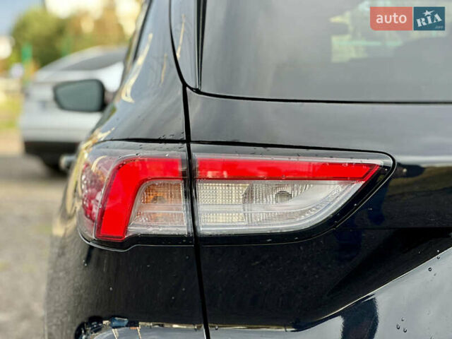 Черный Форд Эскейп, объемом двигателя 2.49 л и пробегом 62 тыс. км за 21000 $, фото 6 на Automoto.ua