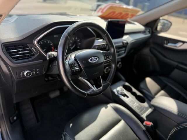 Чорний Форд Ескейп, об'ємом двигуна 1.5 л та пробігом 87 тис. км за 18900 $, фото 10 на Automoto.ua