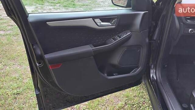 Черный Форд Эскейп, объемом двигателя 1.5 л и пробегом 207 тыс. км за 12700 $, фото 18 на Automoto.ua