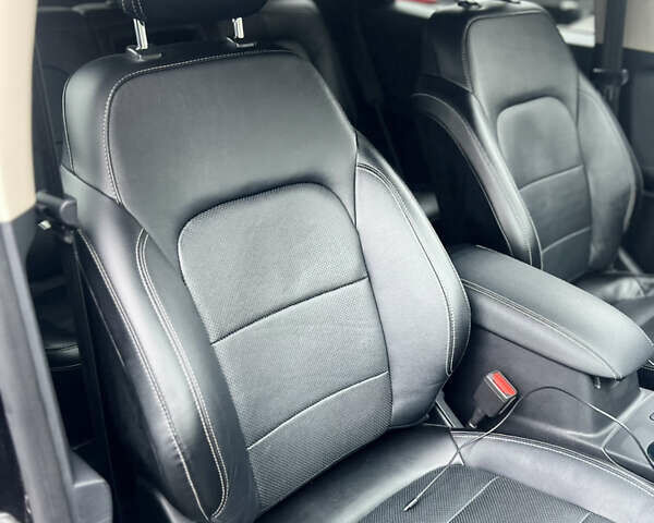 Чорний Форд Ескейп, об'ємом двигуна 2.49 л та пробігом 135 тис. км за 23500 $, фото 12 на Automoto.ua