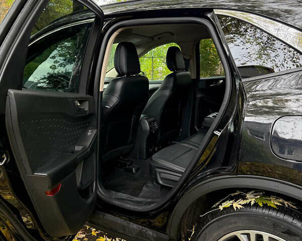 Черный Форд Эскейп, объемом двигателя 1.5 л и пробегом 67 тыс. км за 16200 $, фото 32 на Automoto.ua