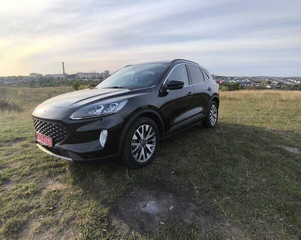 Черный Форд Эскейп, объемом двигателя 2.5 л и пробегом 182 тыс. км за 19750 $, фото 3 на Automoto.ua