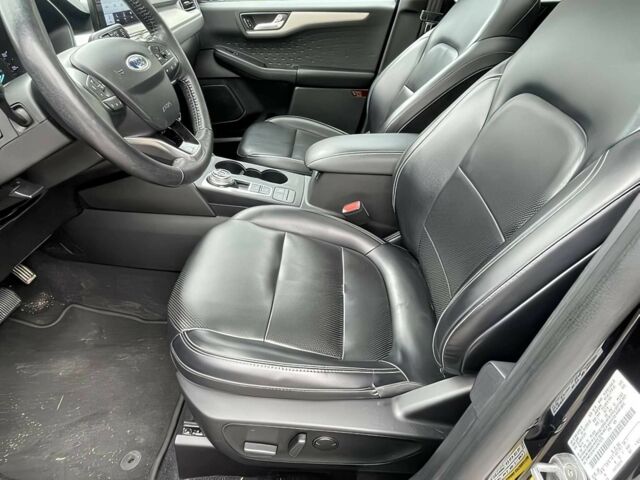 Черный Форд Эскейп, объемом двигателя 1.5 л и пробегом 43 тыс. км за 5800 $, фото 7 на Automoto.ua