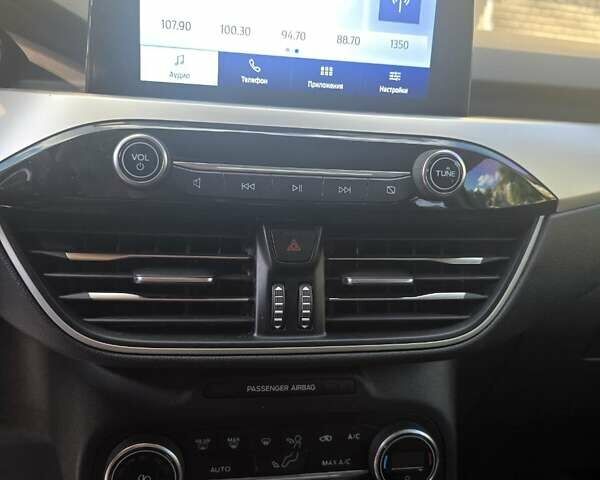 Черный Форд Эскейп, объемом двигателя 2.49 л и пробегом 115 тыс. км за 20000 $, фото 11 на Automoto.ua