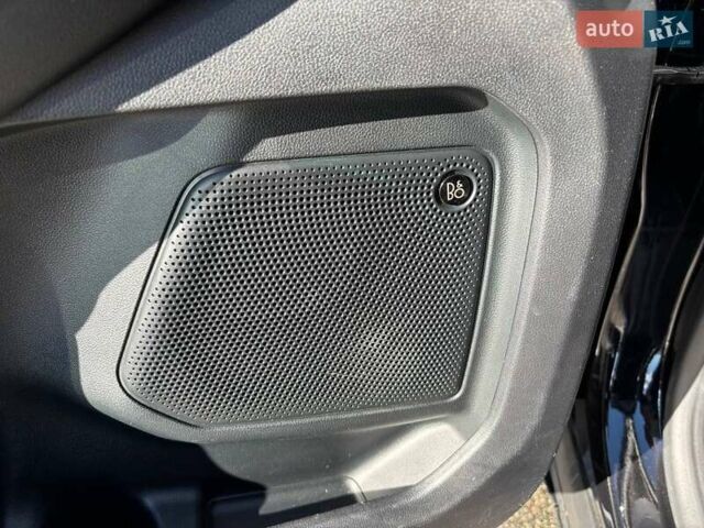 Черный Форд Эскейп, объемом двигателя 2 л и пробегом 88 тыс. км за 18700 $, фото 25 на Automoto.ua