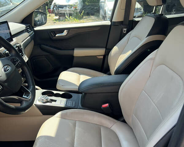 Черный Форд Эскейп, объемом двигателя 2.5 л и пробегом 136 тыс. км за 23000 $, фото 20 на Automoto.ua