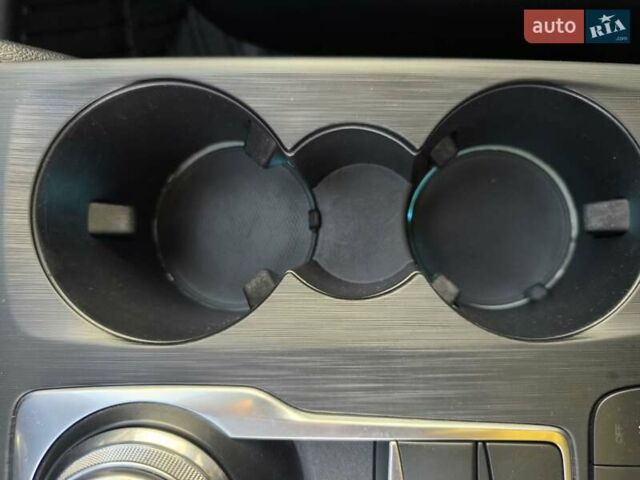 Черный Форд Эскейп, объемом двигателя 2.5 л и пробегом 182 тыс. км за 19750 $, фото 8 на Automoto.ua