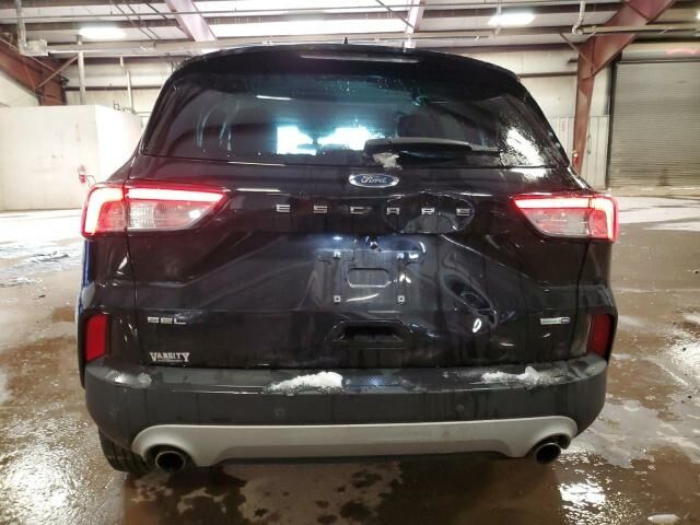 Черный Форд Эскейп, объемом двигателя 1.5 л и пробегом 83 тыс. км за 10500 $, фото 4 на Automoto.ua