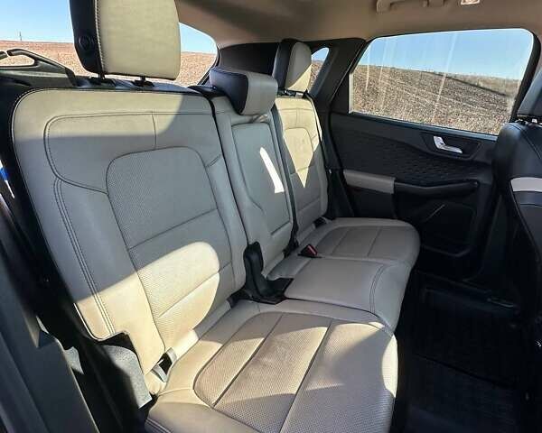 Черный Форд Эскейп, объемом двигателя 2.49 л и пробегом 85 тыс. км за 19999 $, фото 9 на Automoto.ua