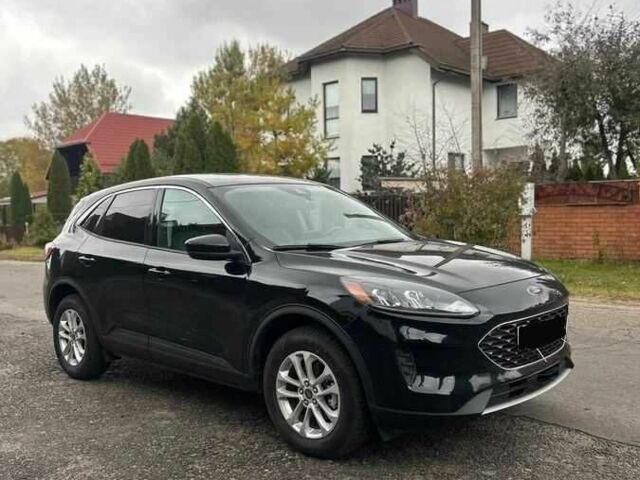 Черный Форд Эскейп, объемом двигателя 1.5 л и пробегом 24 тыс. км за 16500 $, фото 3 на Automoto.ua