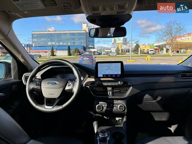 Черный Форд Эскейп, объемом двигателя 2 л и пробегом 88 тыс. км за 18700 $, фото 15 на Automoto.ua