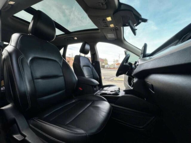 Черный Форд Эскейп, объемом двигателя 2.5 л и пробегом 38 тыс. км за 11000 $, фото 12 на Automoto.ua