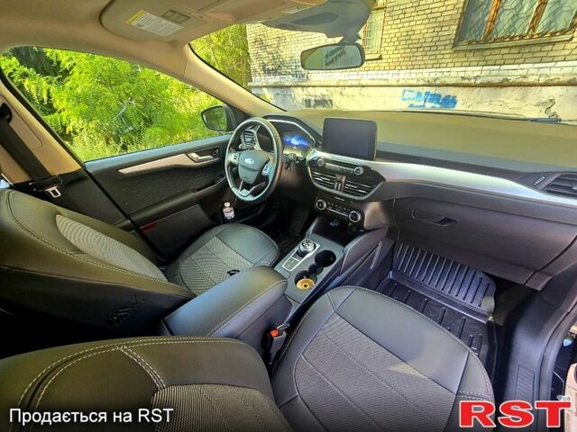 Черный Форд Эскейп, объемом двигателя 2.5 л и пробегом 115 тыс. км за 20000 $, фото 5 на Automoto.ua